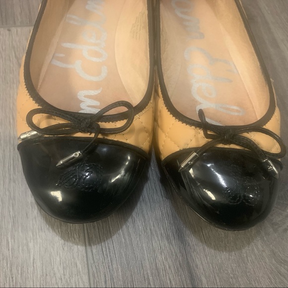 Sam Edelman beige/ black quilted flats in size 9 - Picture 4 of 5